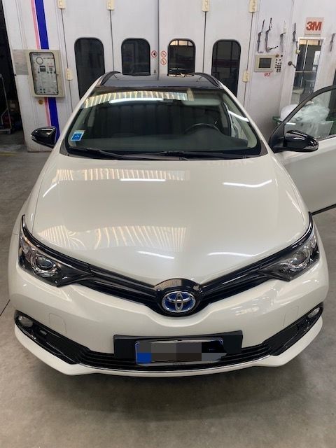 Toyota Auris 1.8 Hibrid