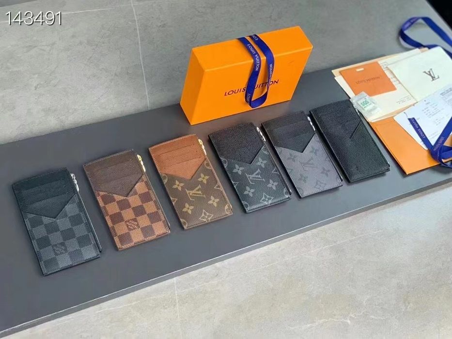 Coin card holder Luis Vuitton кейс документи кард холдер