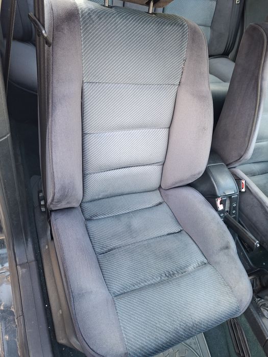 Лек автомобил "Пежо"