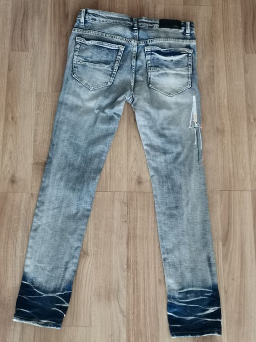 Blugi Amiri pret negociabil