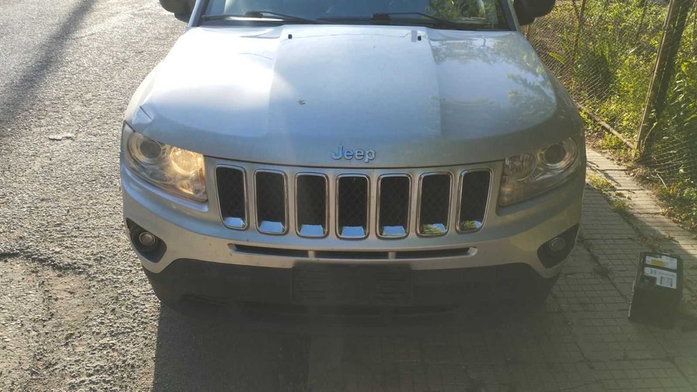 Jeep Compass 2.2 2011г на ЧАСТИ →