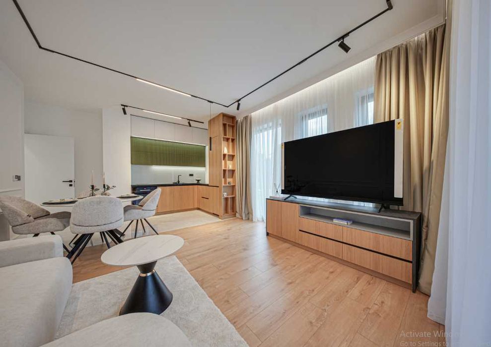 Дава се под наем Тристаен апартамент в Пловдив, Младежки Хълм - 115 кв.м за 523.26 € - Снимка #1