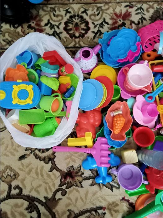 Игрушки для мальчиков и девочек