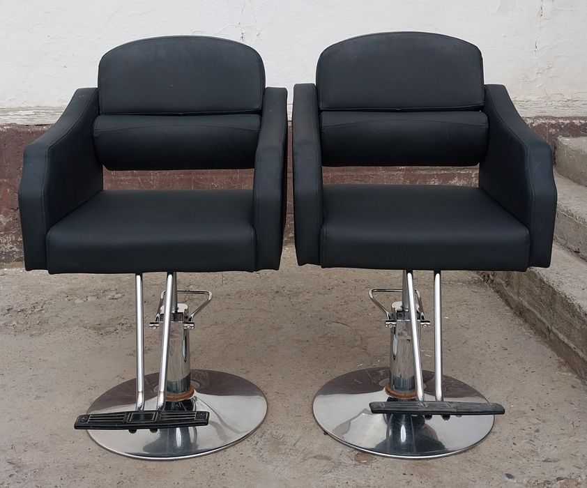 7 шт Кресла парикмахерские