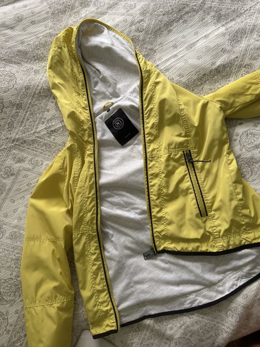 Женская куртка осенняя