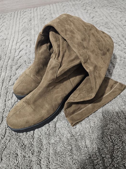 Дамски велурени боти тип чарап