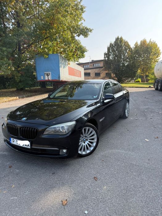 BMW Seria 7 2011 — imagine 3