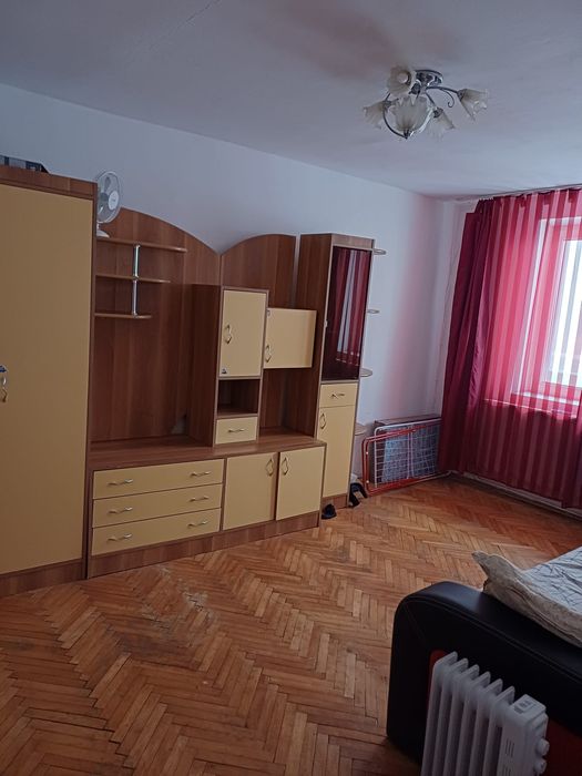 Ofertă rară! Apartament 46mp, 2 unități locative (garsonieră + 1 ap 1 camera decomandat), balcon 7m — ideal închiriere dublă, Bistrița N. Bălcescu