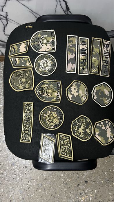 Военный нашивки и значки