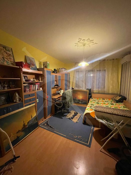 Продава се Тристаен апартамент в Пловдив, Индустриална зона - Изток - 89000 кв.м за 1 €/кв.м - Снимка #2