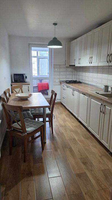 Apartament 3 camere, 96 mp utili, 2 băi, 3 balcoane + garaj privat | Ocna Mureș