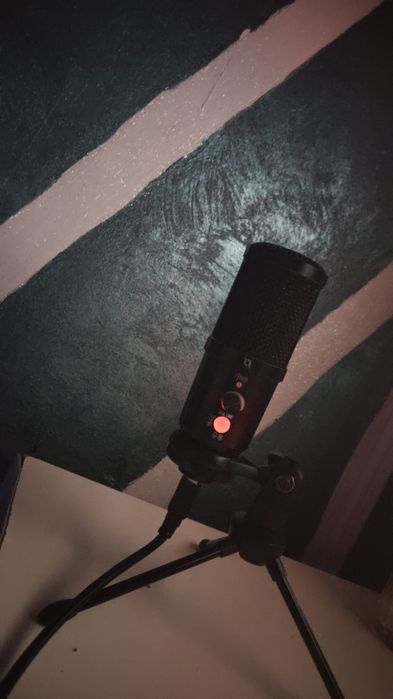 microfon aqiris voyager