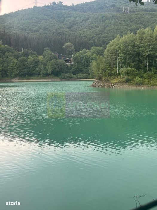 Teren cu deschidere la lac – Valea Doftanei, Prahova