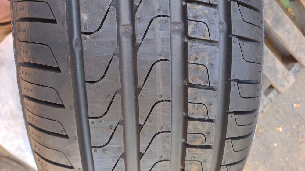 1бр. Нова 215/45/17 Pirelli Cinturato P7
