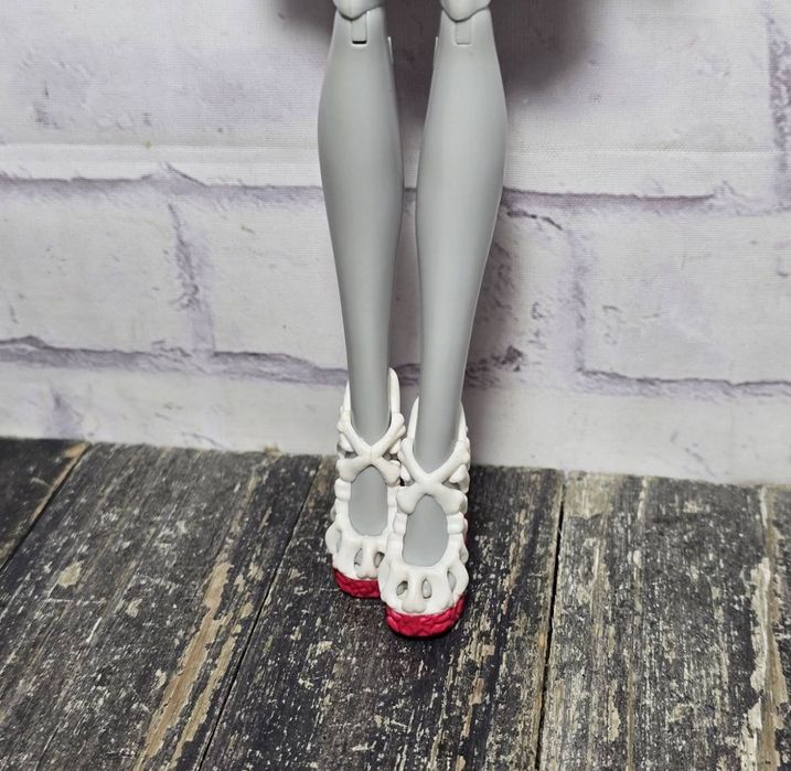 Гулия Monster high