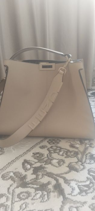 Продаётся большая сумка Fendi