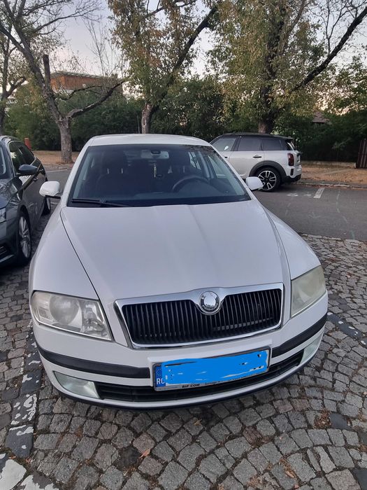 Vând Skoda Octavia 2