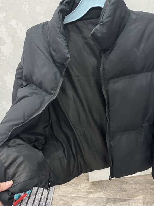 Продам женскую куртку