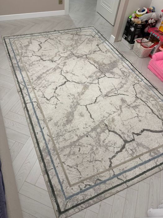 Палас  разны для дома.