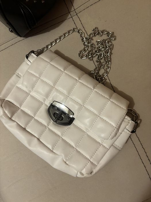 Чанта с презрамка синджир