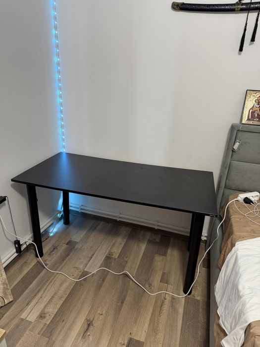 Birou de gaming impecabil