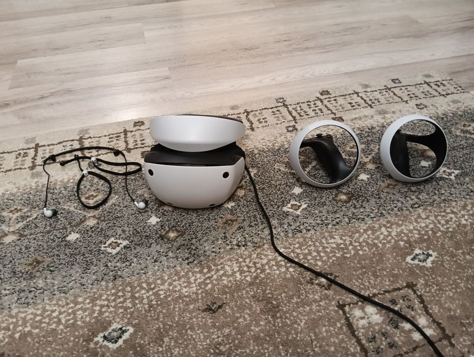 PS VR 2 utilizat o singură dată + stație de încărcare controlerele