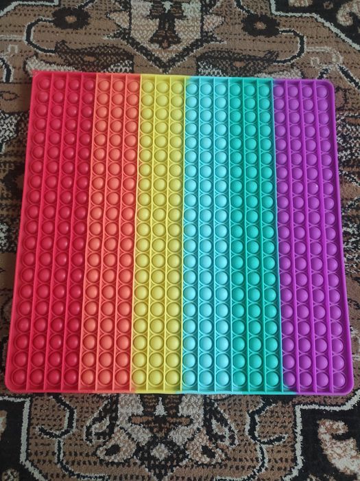 Pop it 40×40 cm rainbow