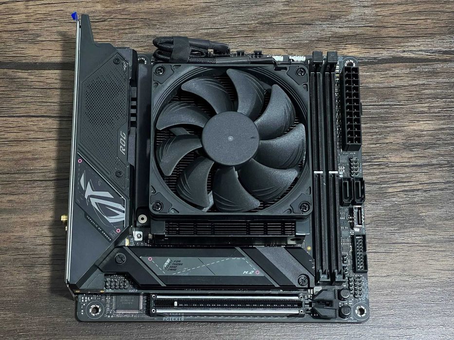 Комплект mimi itx Asus Rog B650e-i gaming / Ryzen 9600x/ Noctua Fan