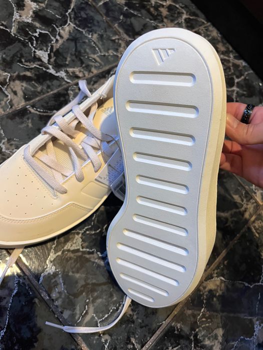 Дамски кецове Adidas MUALLY