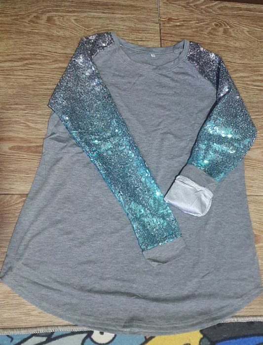 Продам новую красивую кофту