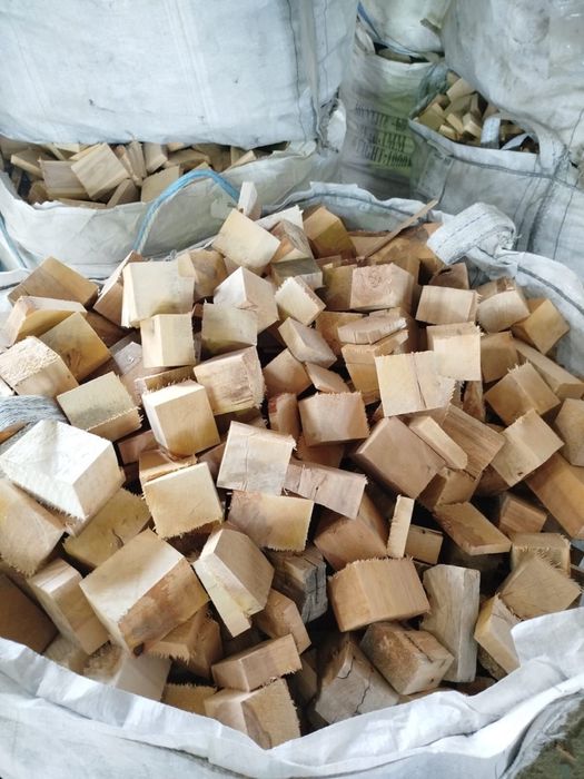 Отын,Дрова (сухие и пиленные)