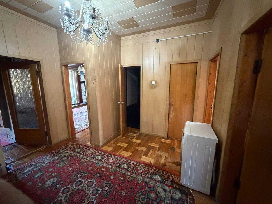 Шахар марказидан 4 хонали уй сотилади