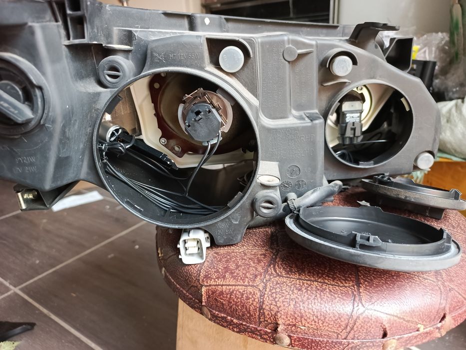 Фара на Тайота Камри 50 Араб