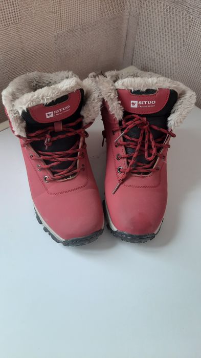 Продам зимние кроссовки