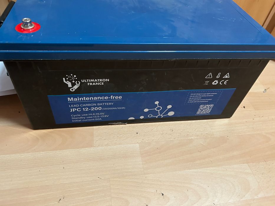 Акумулатор 12V 200А