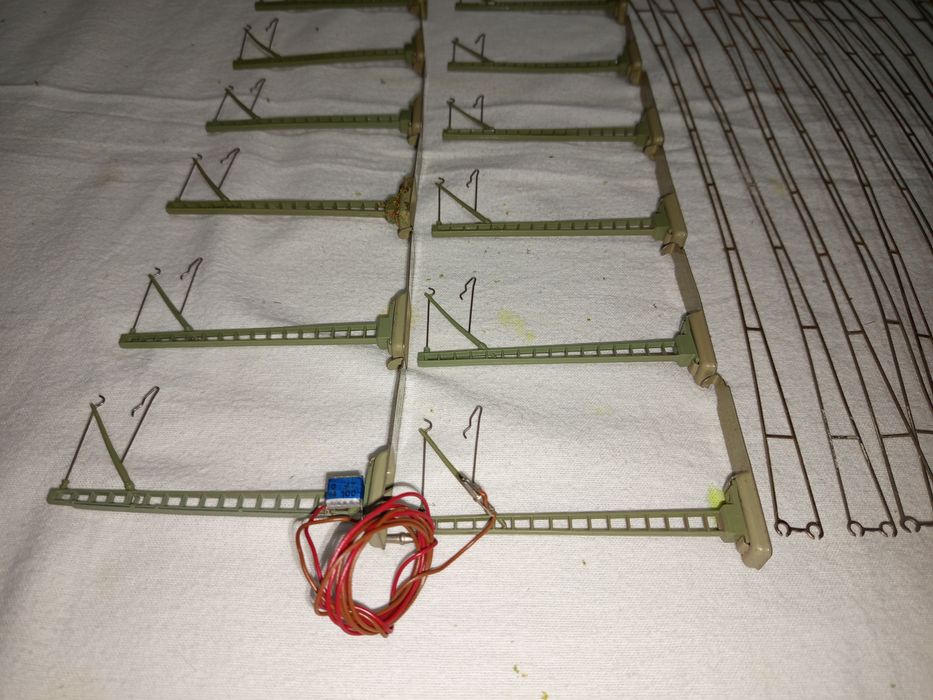 Set stâlpi de catenare HO Marklin trenulețe diorama Roco piko