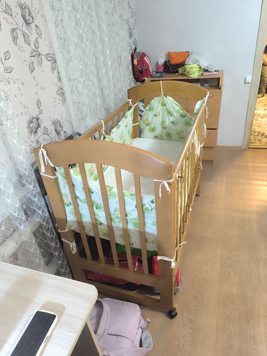 Детская кроватка