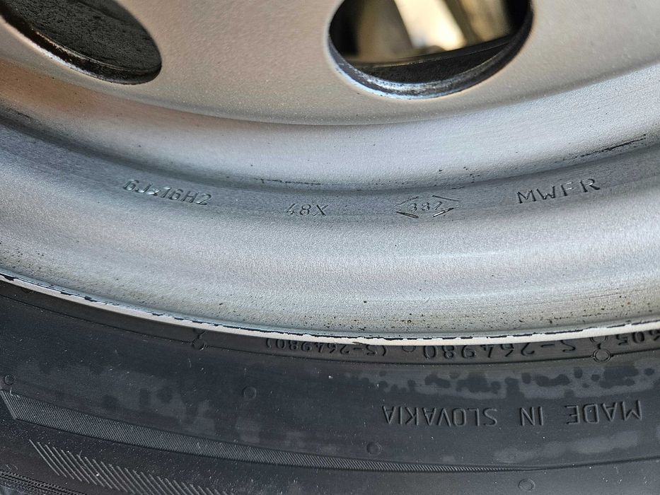 2 бусови джанти 16 цола с 5 отвора с летни гуми 215/65R16C Matador Van