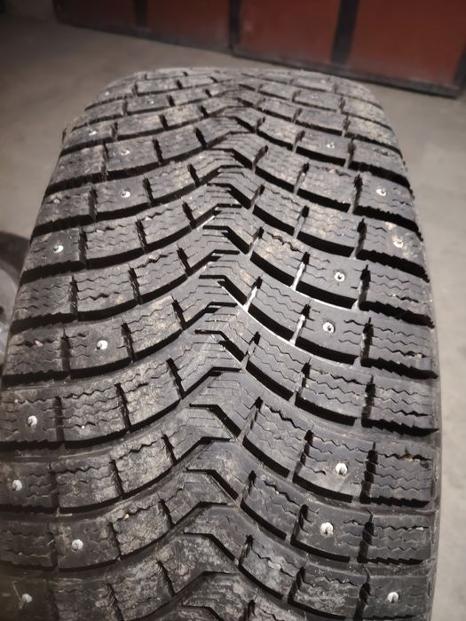 Комплект зимних шин с дисками R 20