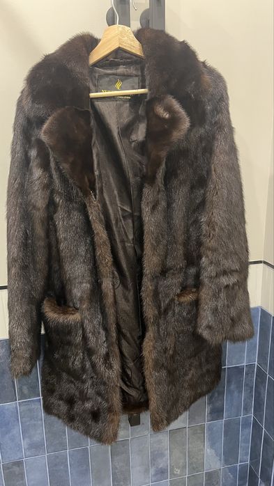 Продам шубу норковую