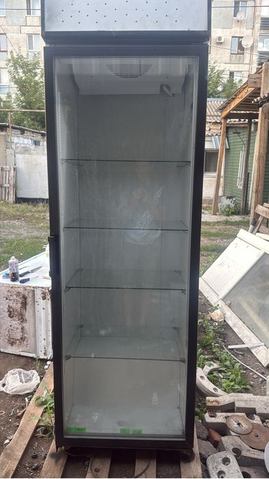 Продам витрину для напитков