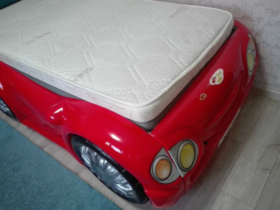 Pat pentru copii (4-12 ani) ,stare foarte buna!