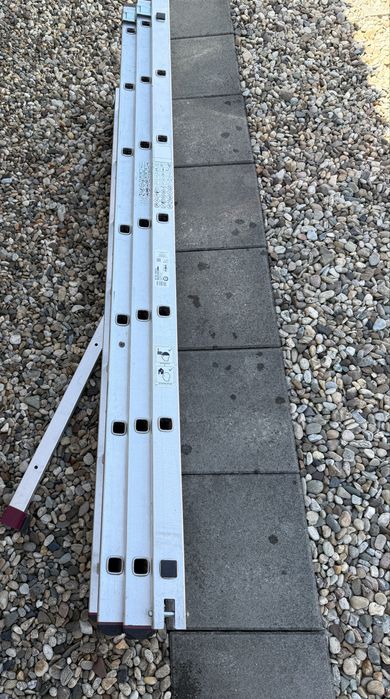 Vând scară culisabilă aluminiu