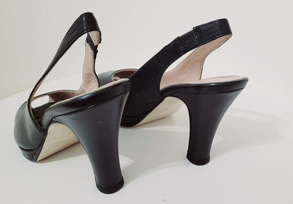 Sandale piele neagra marime 36