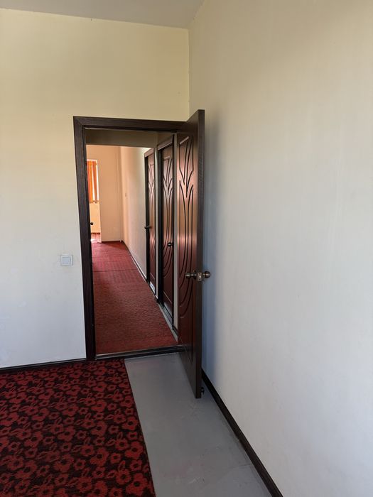 Ibn sino 1 da uy sotiladi