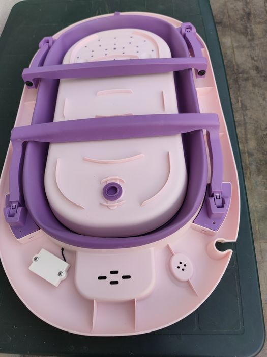 Cădiță bebe cu termometru!