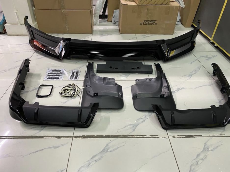 Обвес Lounge на Land Cruiser 200