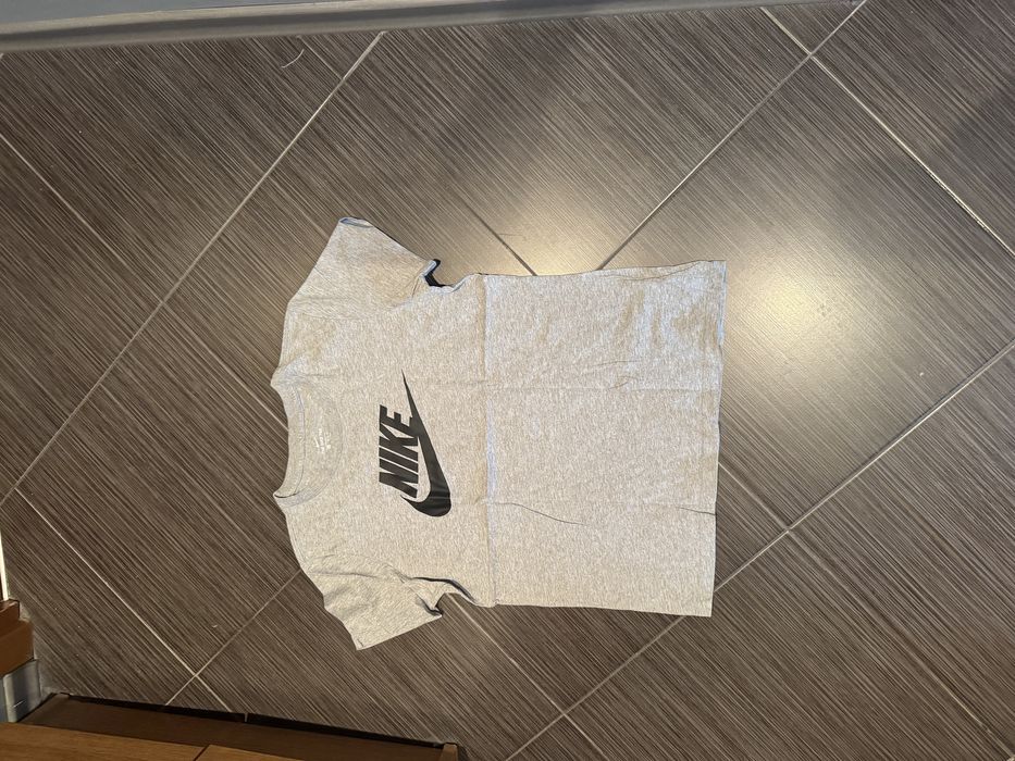 Дамска тениска Nike