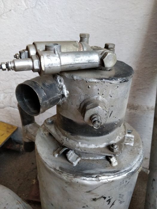 Глушитель, выхлопная труба.