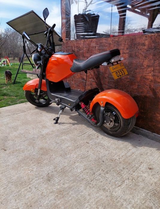 Scuter electric.